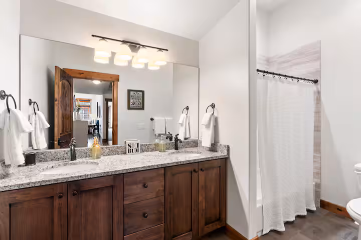 9855 Vista vacation rental in Jordanelle near Park City — photo 32